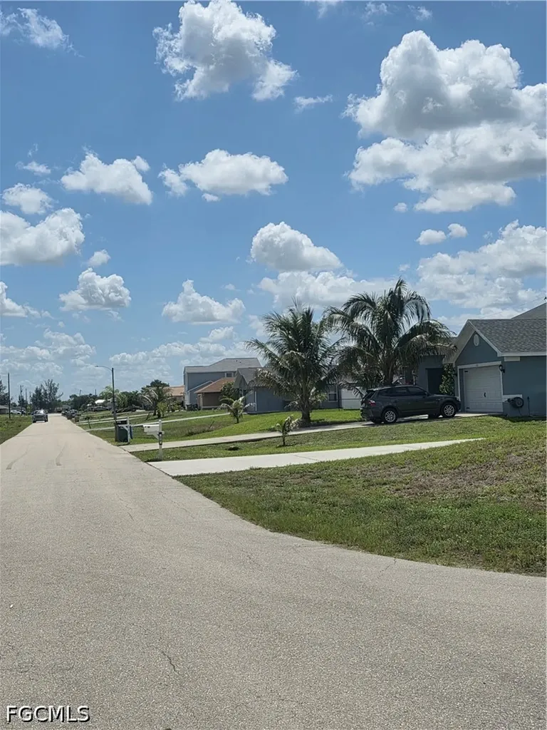 211 NE 31st Street Cape Coral FL 33909