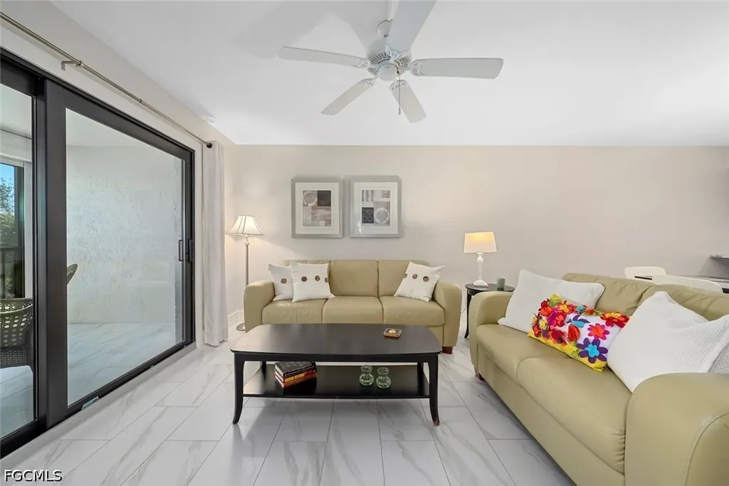 1919 Olde Middle Gulf Drive Sanibel FL 33957