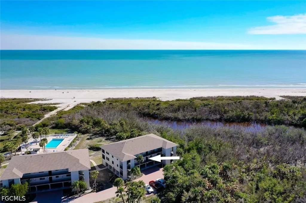 1919 Olde Middle Gulf Drive Sanibel FL 33957
