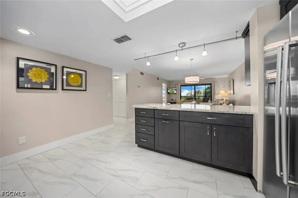 1919 Olde Middle Gulf Drive Sanibel FL 33957