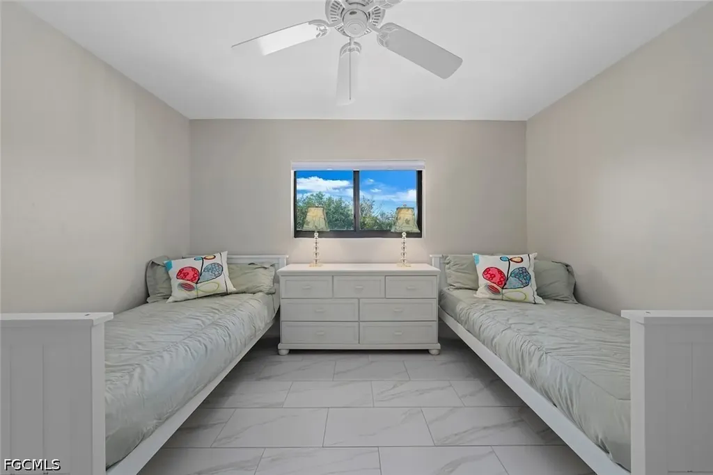 1919 Olde Middle Gulf Drive Sanibel FL 33957