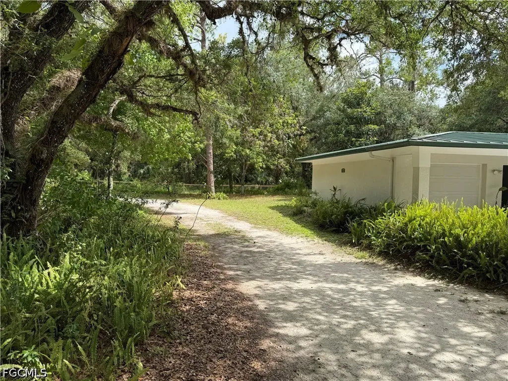 18251 Persimmon Ridge Road Alva FL 33920