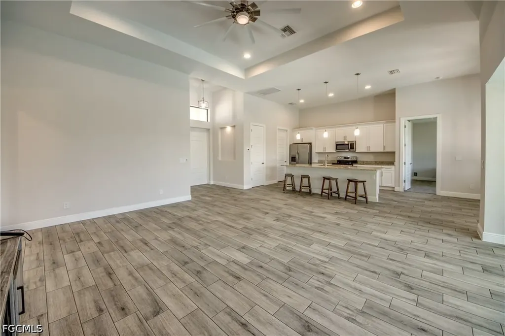 203 SW 14th Avenue Cape Coral FL 33991