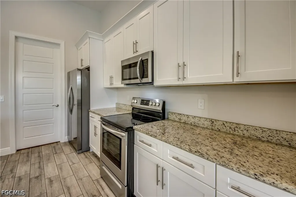 203 SW 14th Avenue Cape Coral FL 33991