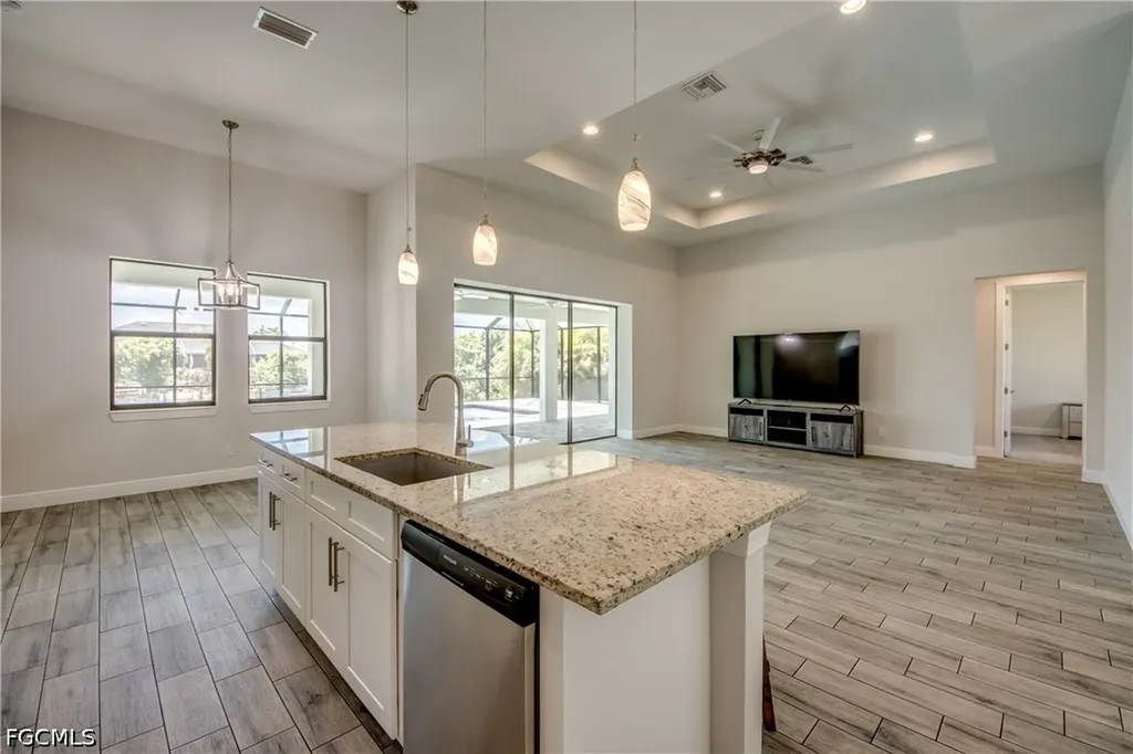 203 SW 14th Avenue Cape Coral FL 33991