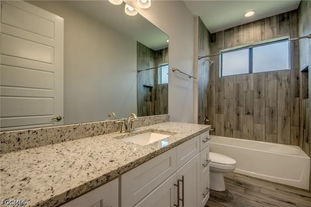 203 SW 14th Avenue Cape Coral FL 33991