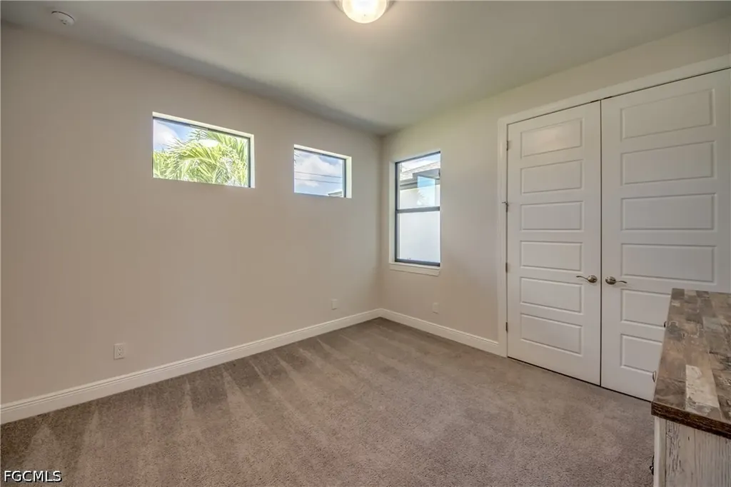 203 SW 14th Avenue Cape Coral FL 33991