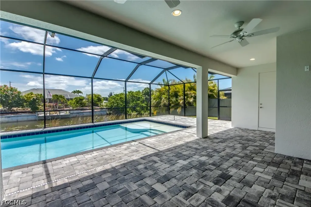 203 SW 14th Avenue Cape Coral FL 33991