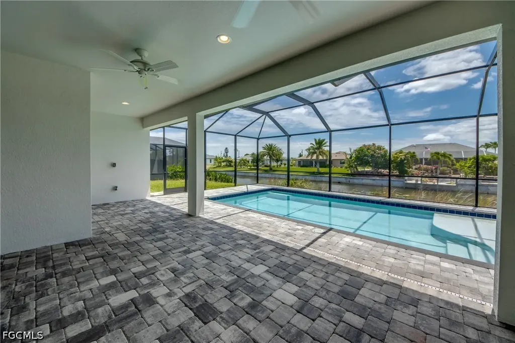 203 SW 14th Avenue Cape Coral FL 33991