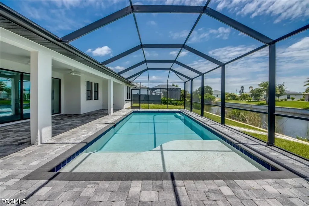 203 SW 14th Avenue Cape Coral FL 33991