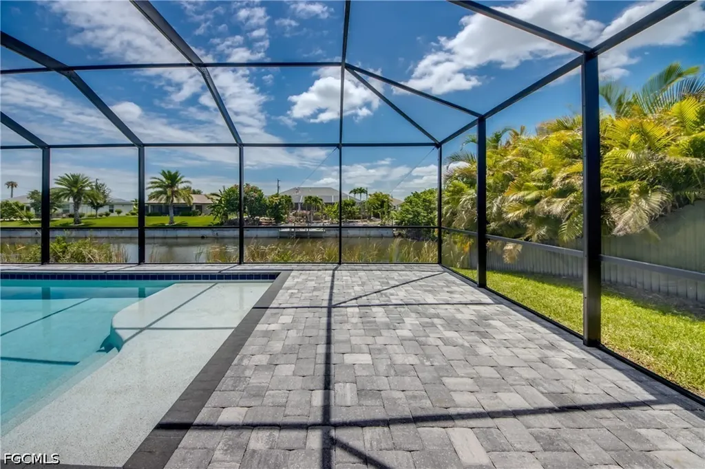 203 SW 14th Avenue Cape Coral FL 33991