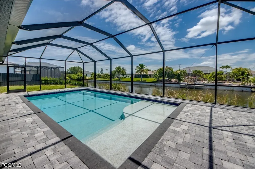 203 SW 14th Avenue Cape Coral FL 33991