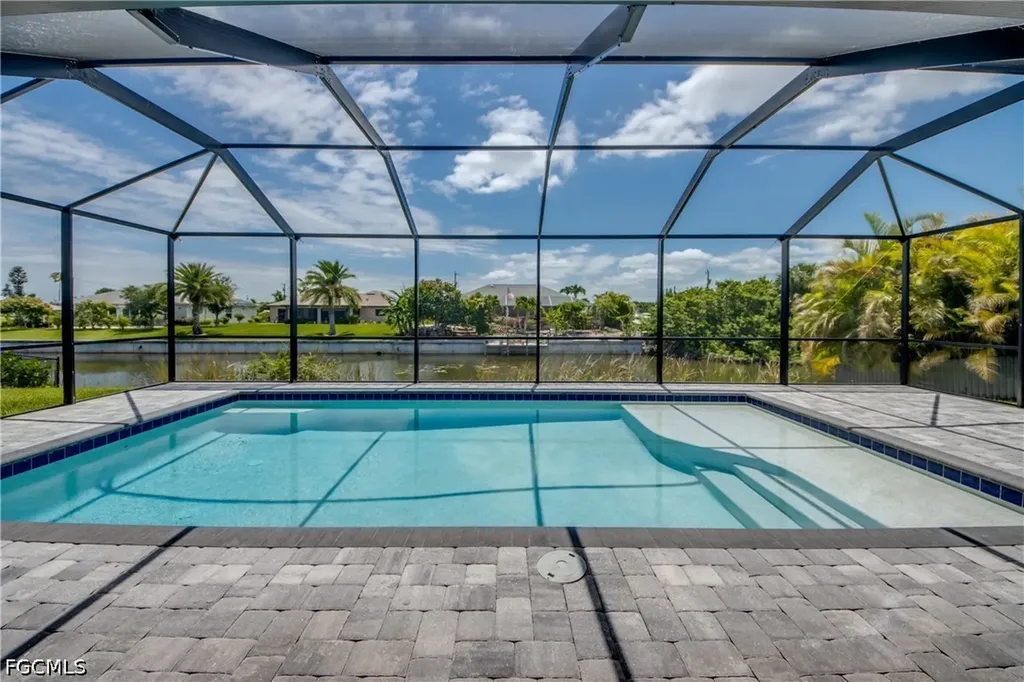 203 SW 14th Avenue Cape Coral FL 33991