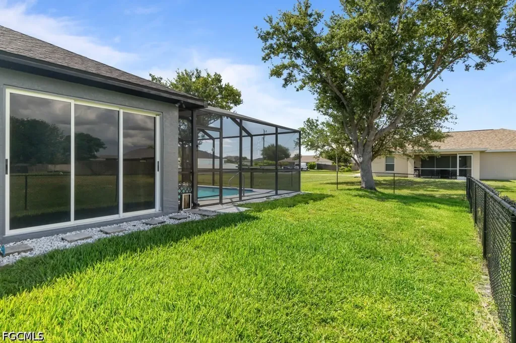 613 NW 14th Terrace Cape Coral FL 33993