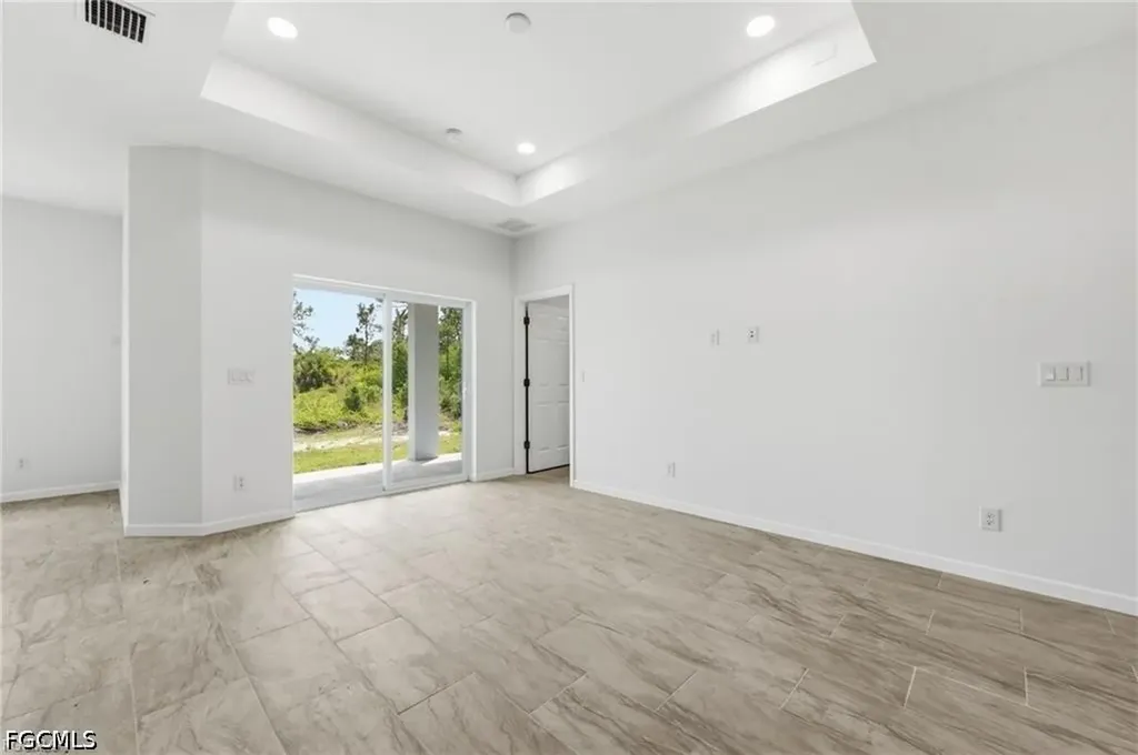 1018 Kent Street E Lehigh Acres FL 33974