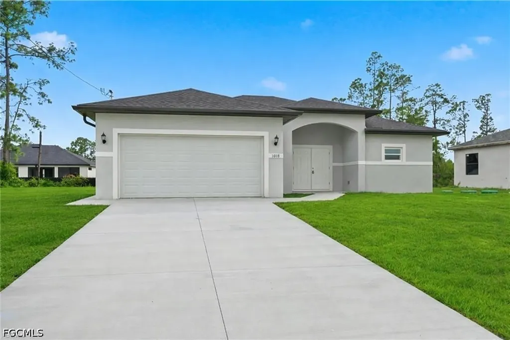 1018 Kent Street E Lehigh Acres FL 33974