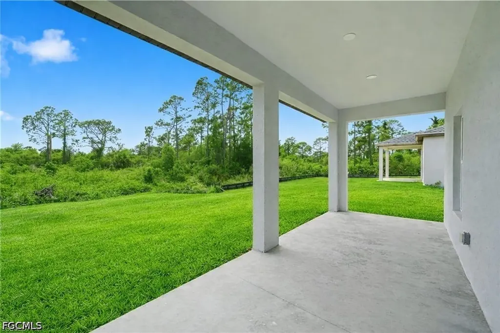 1018 Kent Street E Lehigh Acres FL 33974