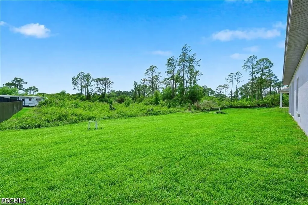 1018 Kent Street E Lehigh Acres FL 33974