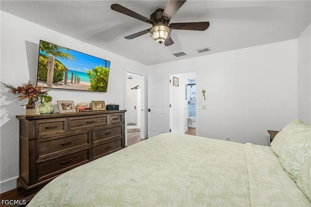 2551 Tamarind Street St. James City FL 33956