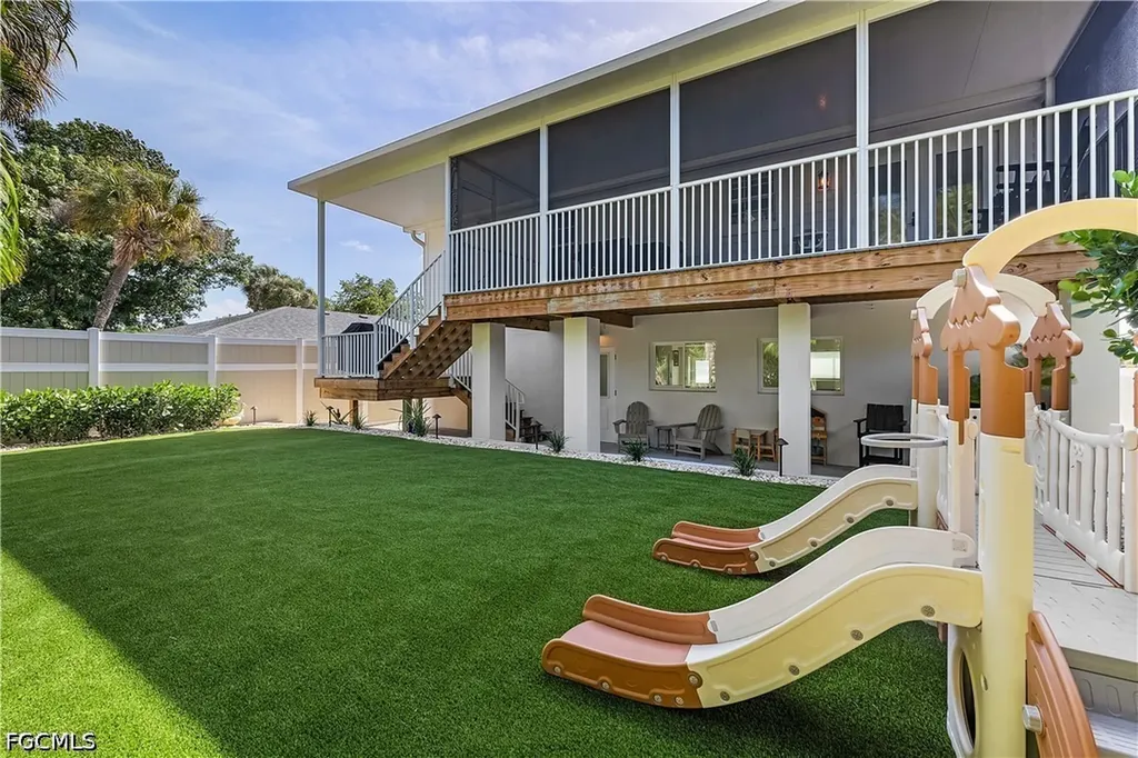 2551 Tamarind Street St. James City FL 33956