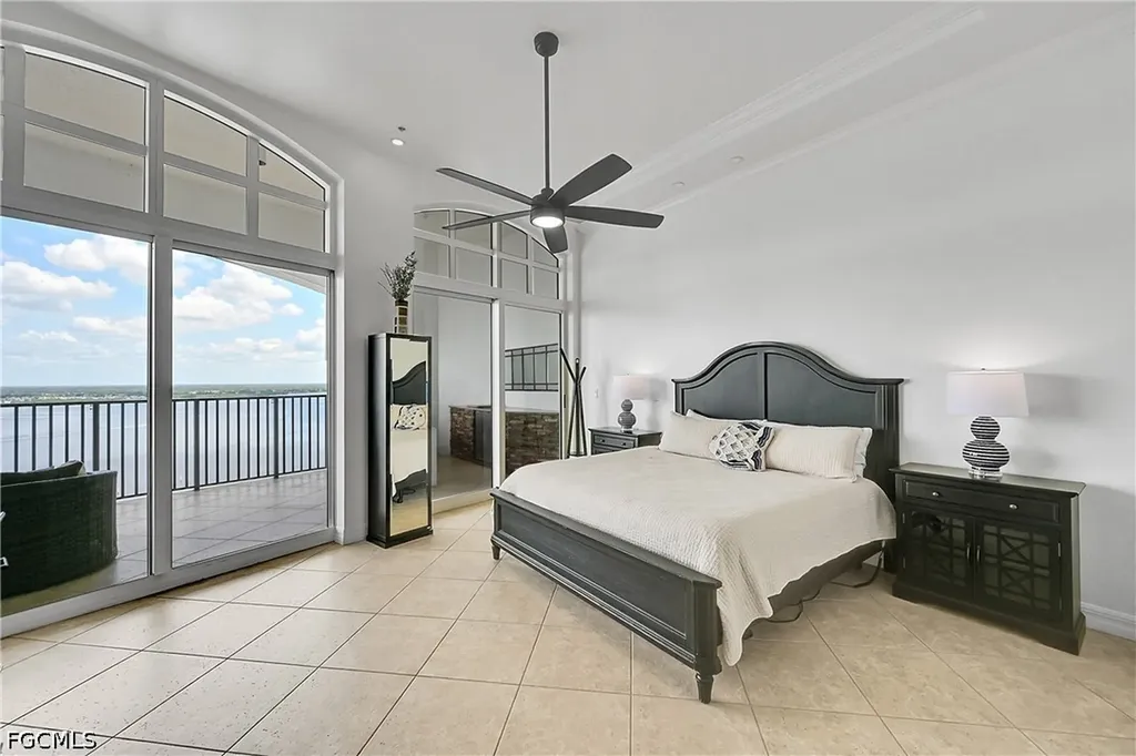 2797 1st Street Fort Myers FL 33916