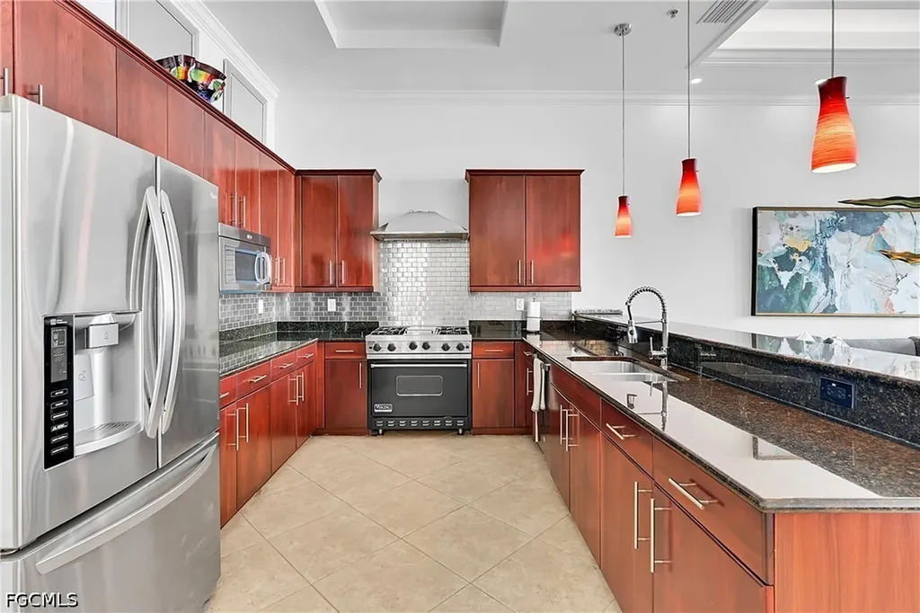 2797 1st Street Fort Myers FL 33916