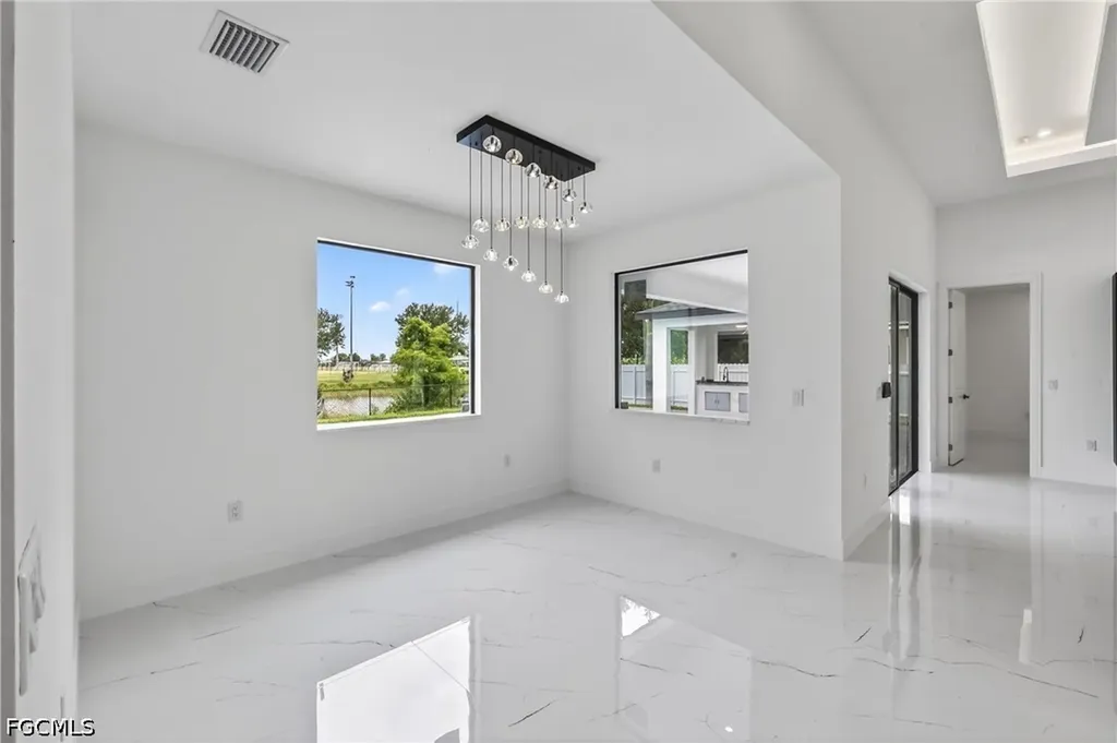 330 SW 26th Place Cape Coral FL 33991