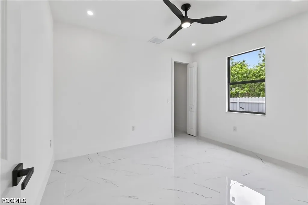 330 SW 26th Place Cape Coral FL 33991