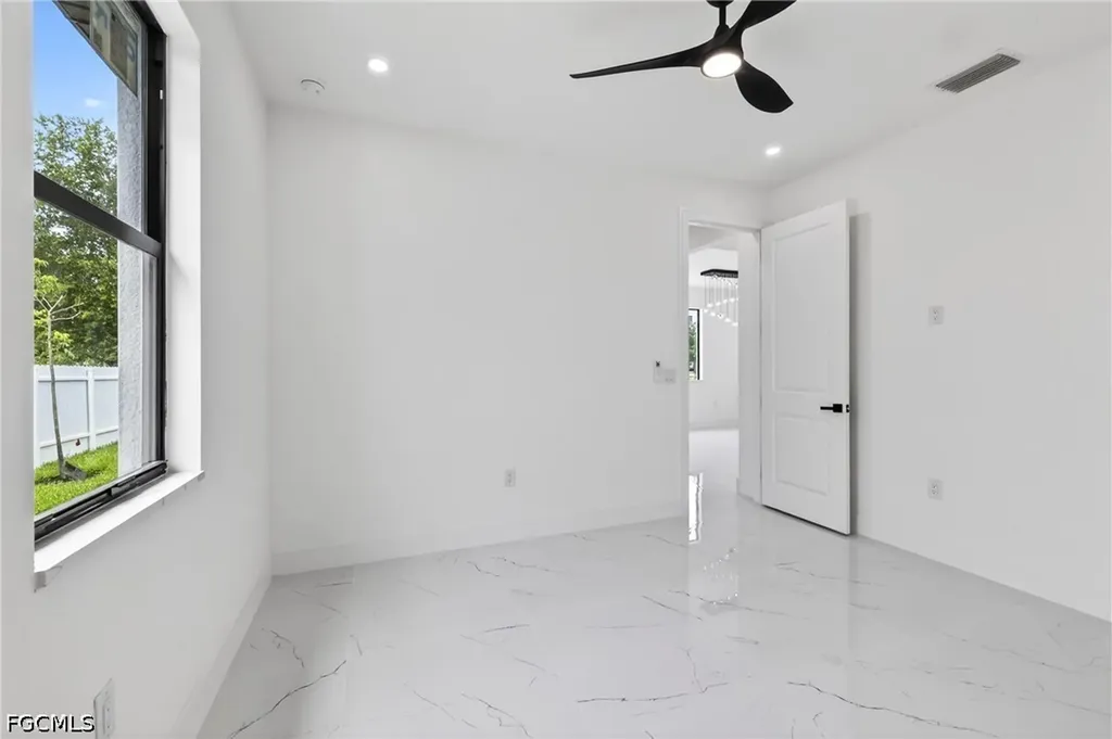 330 SW 26th Place Cape Coral FL 33991