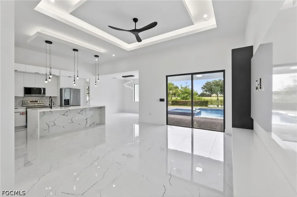 330 SW 26th Place Cape Coral FL 33991