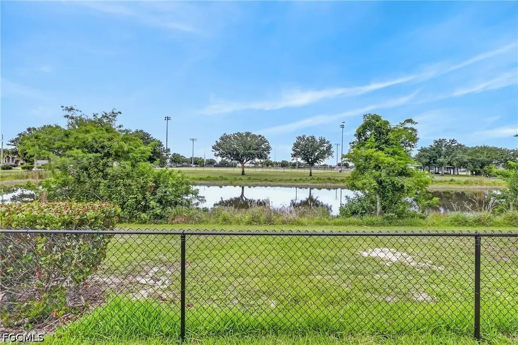 330 SW 26th Place Cape Coral FL 33991