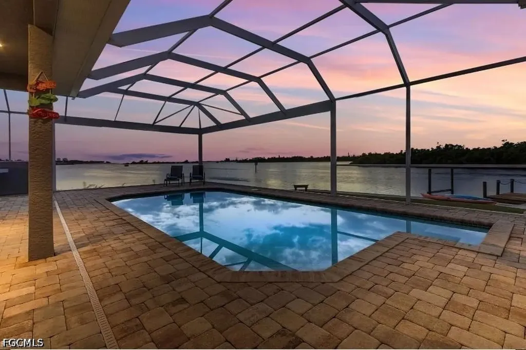 4885 E Riverside Drive Fort Myers FL 33905