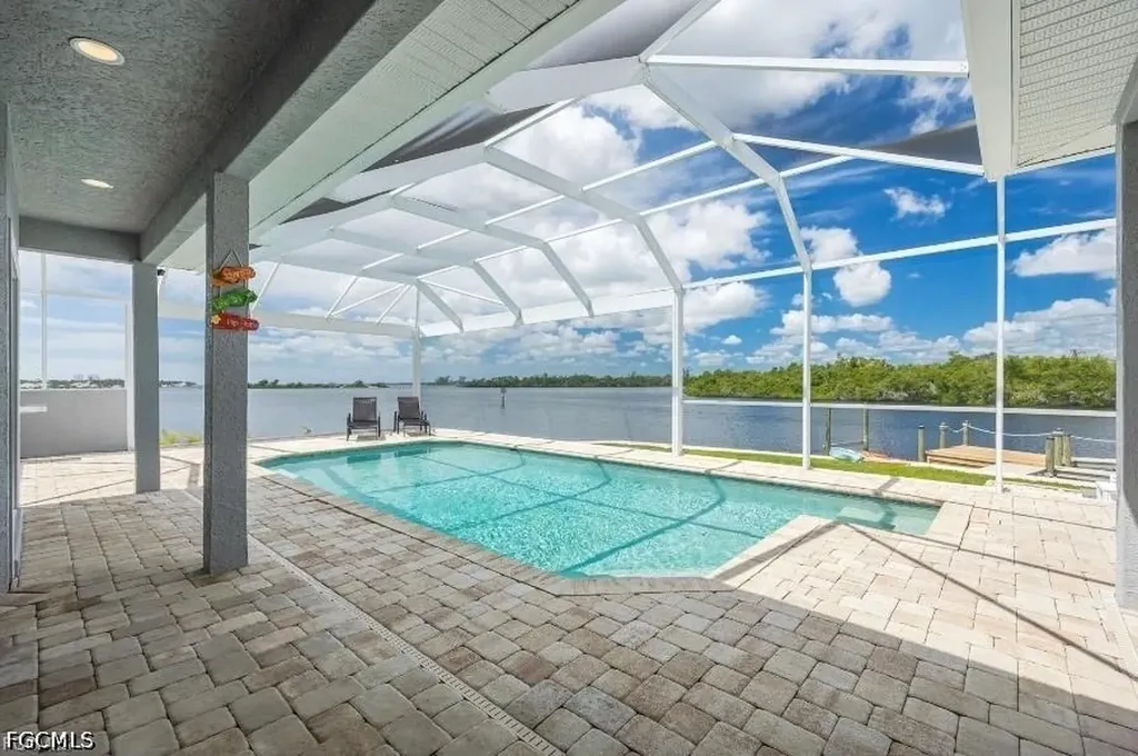4885 E Riverside Drive Fort Myers FL 33905
