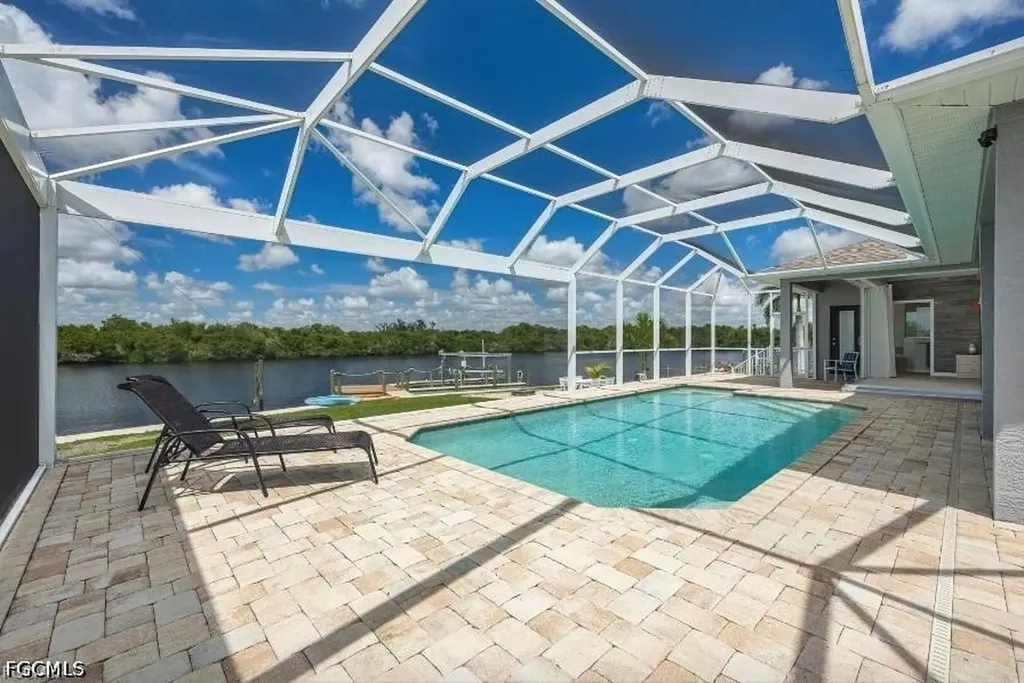 4885 E Riverside Drive Fort Myers FL 33905