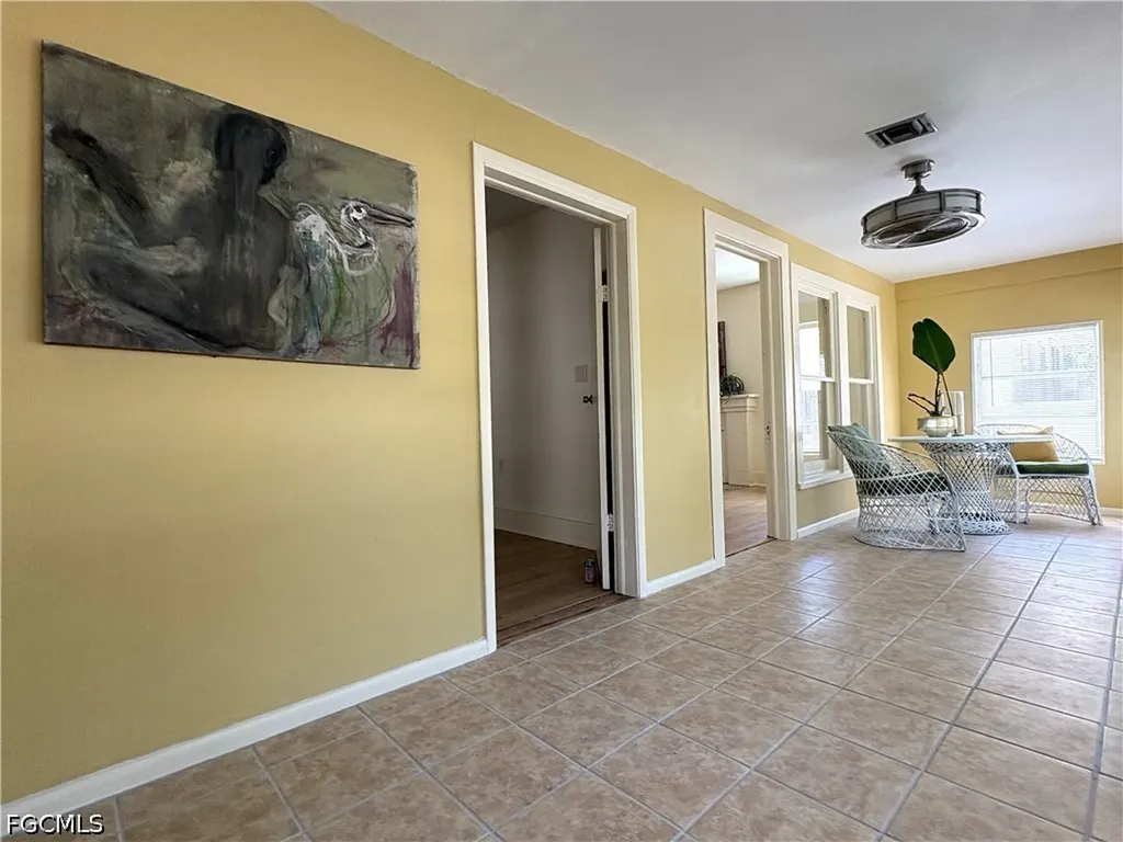 2156 Victoria Avenue Fort Myers FL 33901