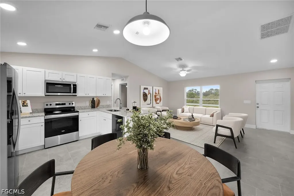 6146 Hughes Avenue Fort Myers FL 33905
