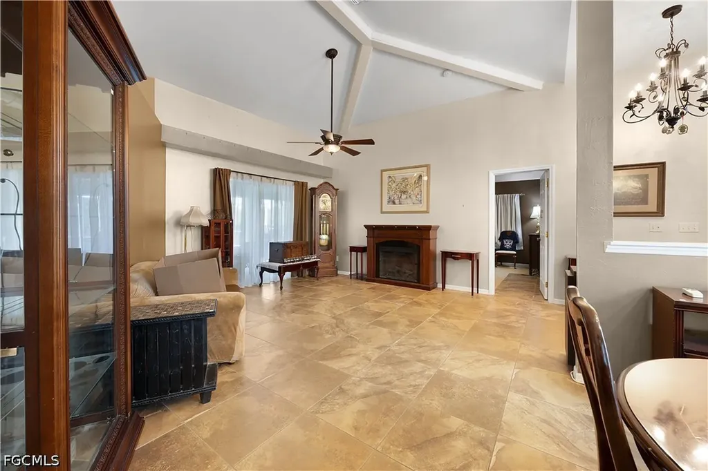 469 NE 1st Place Cape Coral FL 33909