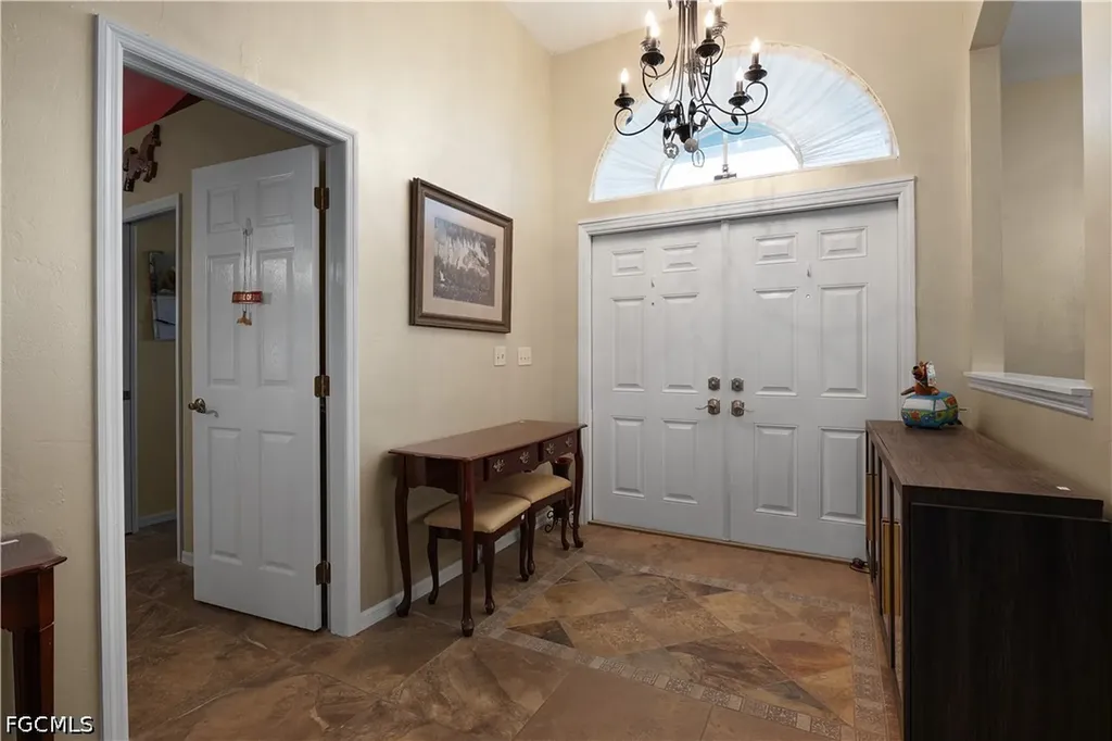 469 NE 1st Place Cape Coral FL 33909