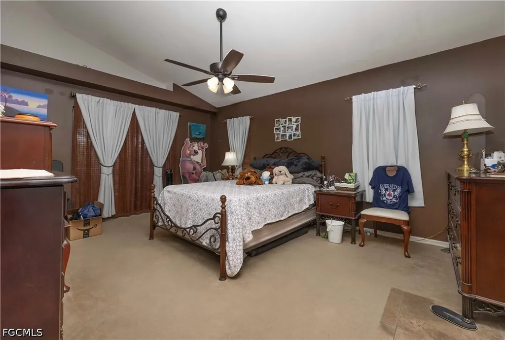 469 NE 1st Place Cape Coral FL 33909