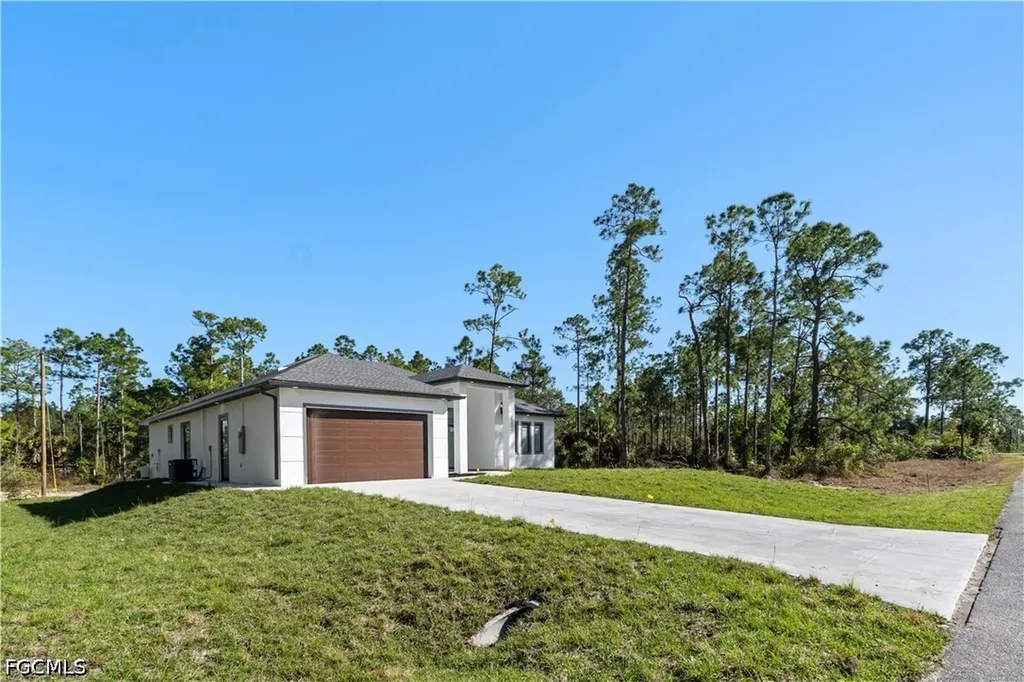 1112 Calvin Avenue Lehigh Acres FL 33972