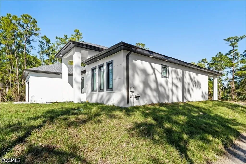 1112 Calvin Avenue Lehigh Acres FL 33972