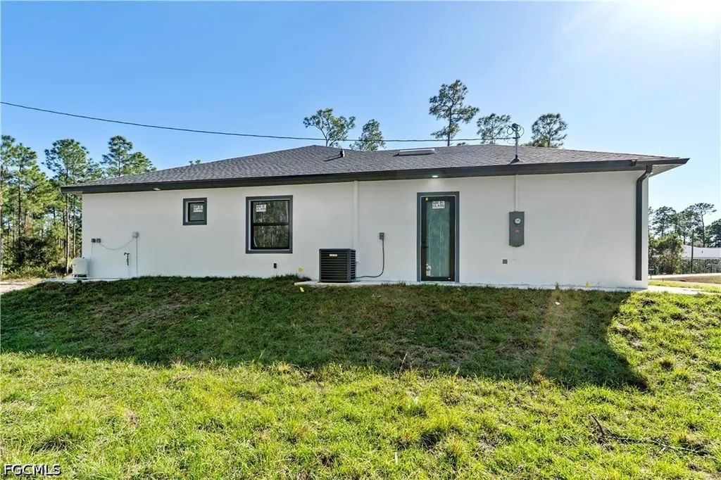 1112 Calvin Avenue Lehigh Acres FL 33972