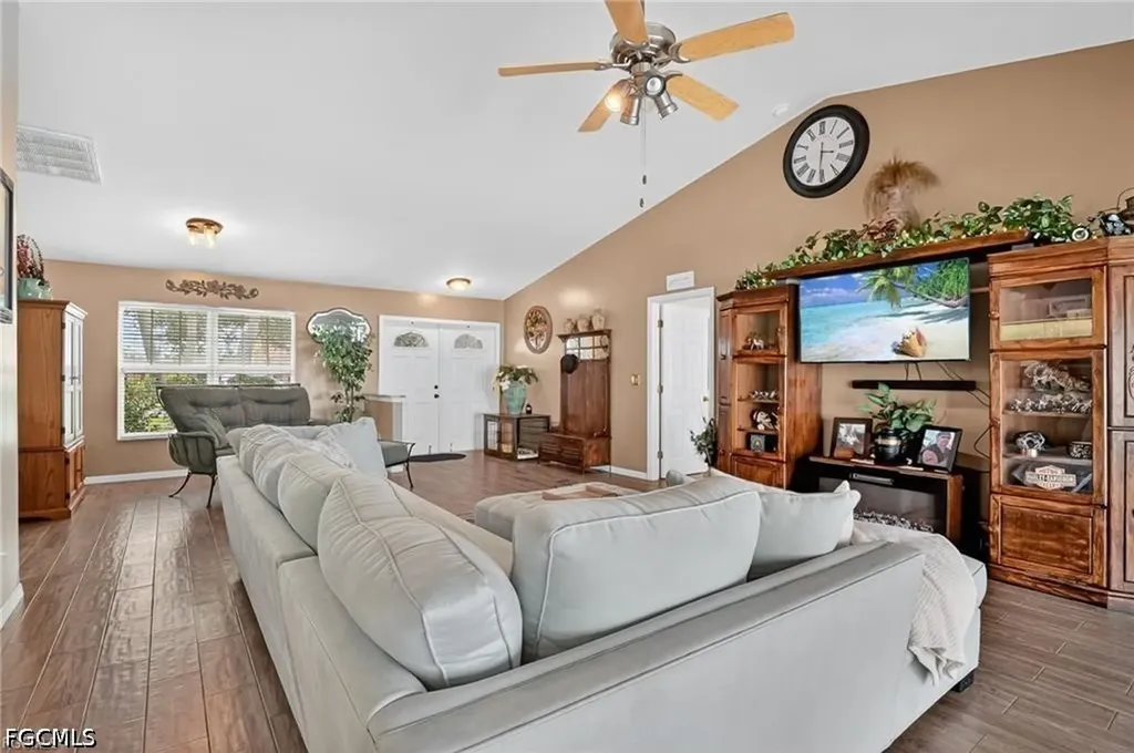 412 SE 13th Avenue Cape Coral FL 33990