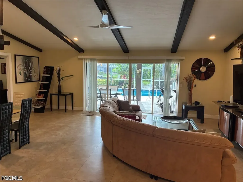 519 SE 20th Court Cape Coral FL 33990