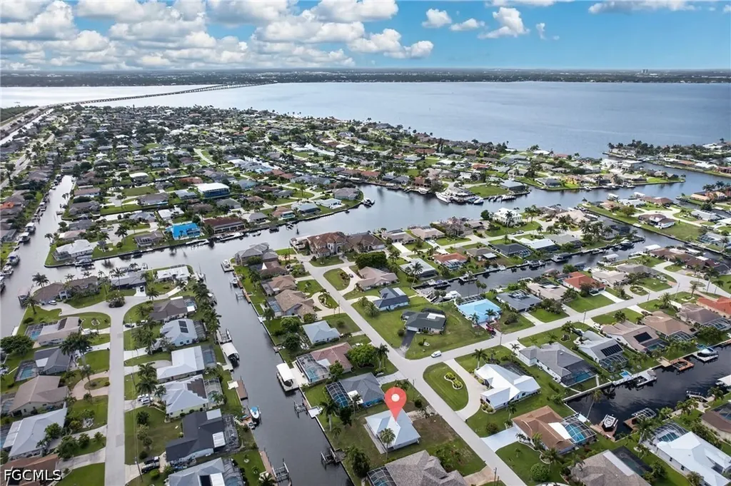 2031 SE 25th Lane Cape Coral FL 33904