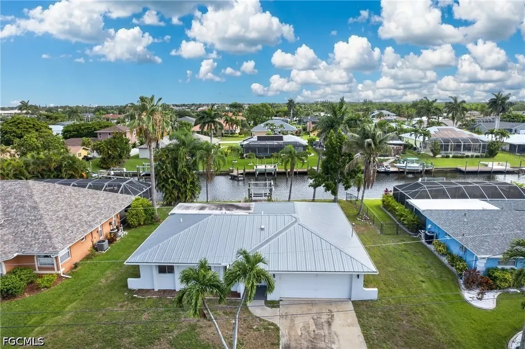 2031 SE 25th Lane Cape Coral FL 33904
