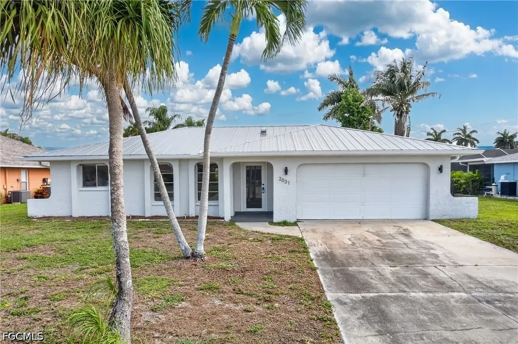 2031 SE 25th Lane Cape Coral FL 33904