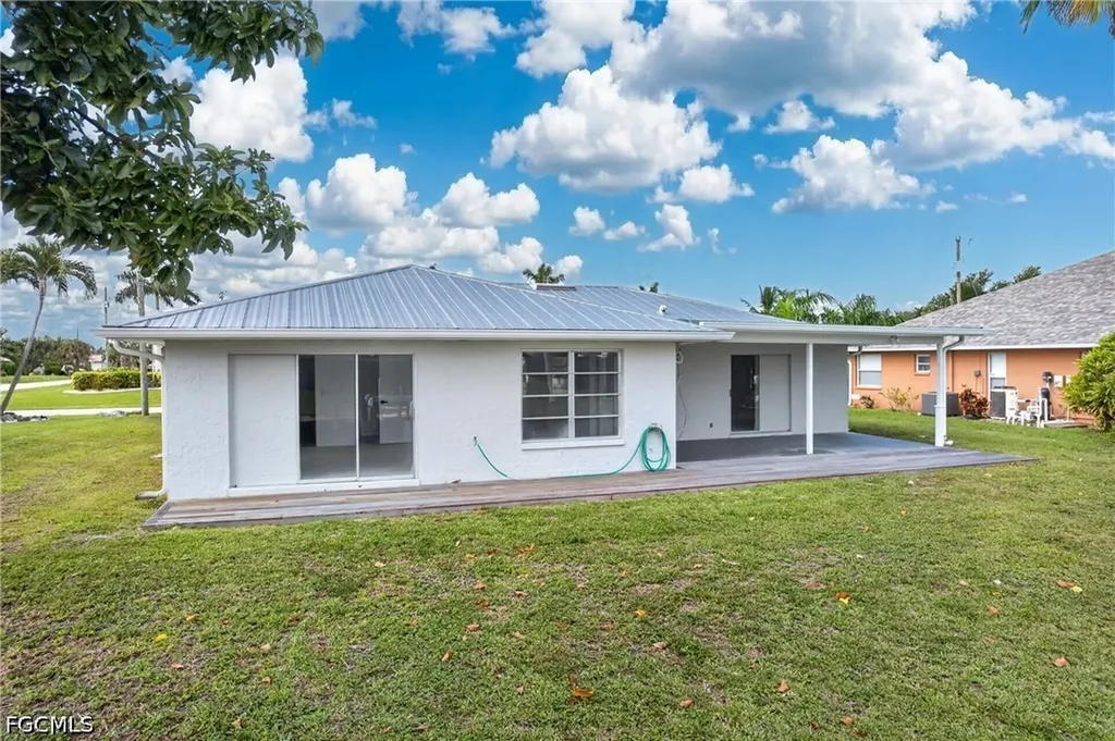 2031 SE 25th Lane Cape Coral FL 33904