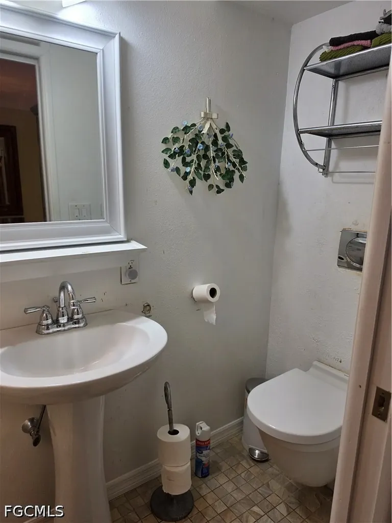 6777 Winkler Road Fort Myers FL 33919