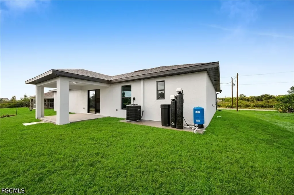 6148 Hughes Avenue Fort Myers FL 33905